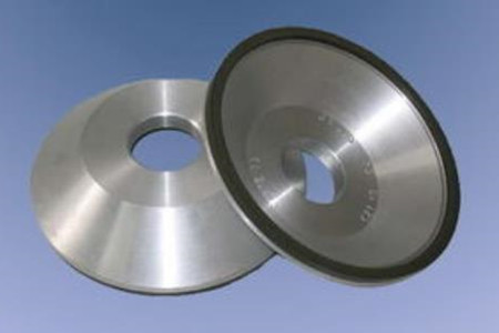 Formation of grinding wheel characteristics and its key influencing factors